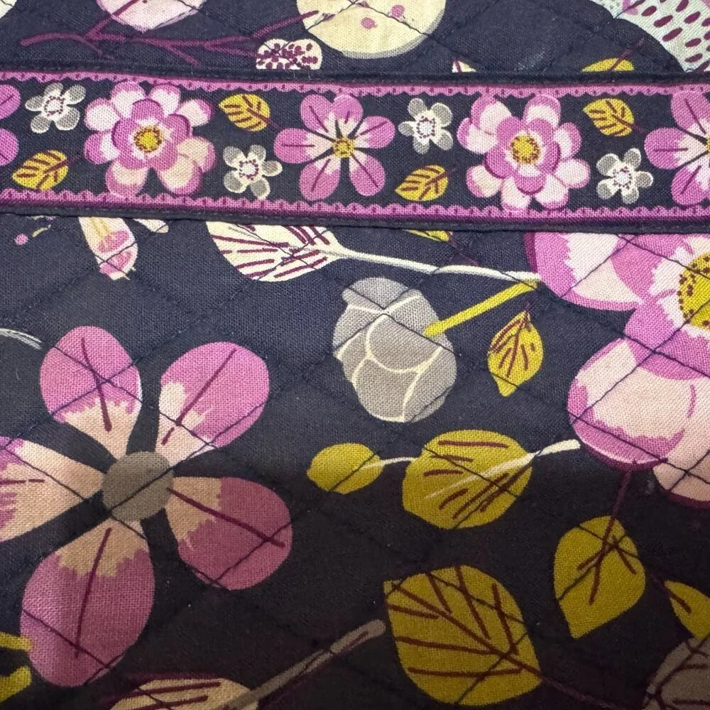 Vera Bradley Floral Nightingale Pattern Quilted Tablet Zippered Pouch, 2011
